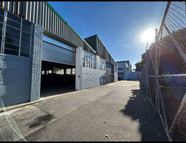 3,544M² WAREHOUSE TO LET IN EPPING INDUSTRIAL